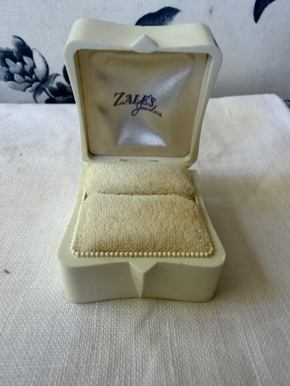 Dennison USA this vintage